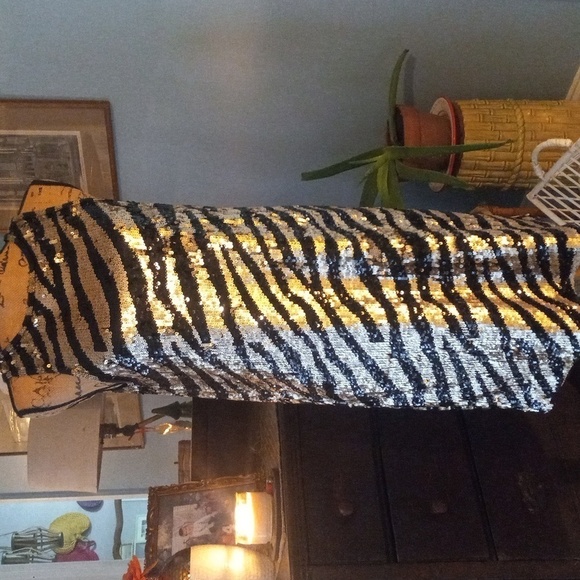 Trina Turk Quartz Black and Gold Zebra Stripe Sequin Mini Shift Dress NWT - Picture 4 of 15